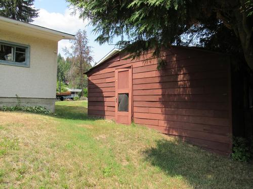 2629 9Th Avenue, Castlegar, BC - Outdoor With Exterior