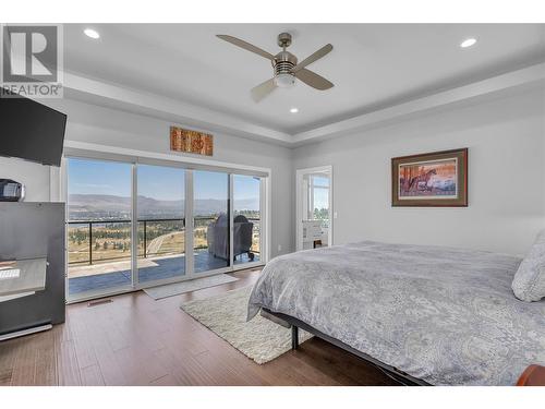 1823 Diamond View Drive, West Kelowna, BC - Indoor Photo Showing Bedroom