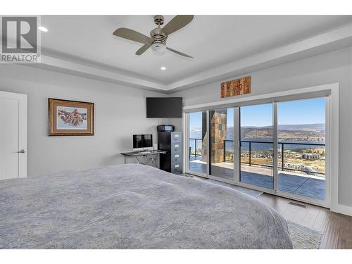 1823 Diamond View Drive, West Kelowna, BC - Indoor Photo Showing Bedroom