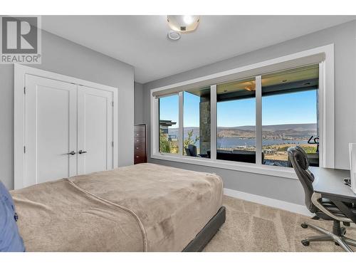 1823 Diamond View Drive, West Kelowna, BC - Indoor Photo Showing Bedroom