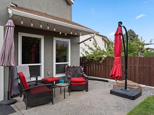 1032 Fleetwood Crt, Kamloops, BC - Outdoor With Deck Patio Veranda With Exterior