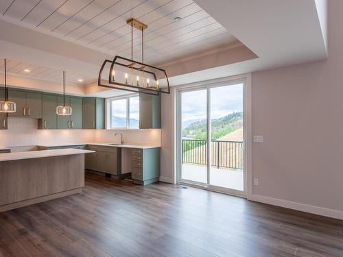 8759 Badger Drive, Kamloops, BC - Indoor Photo Showing Kitchen