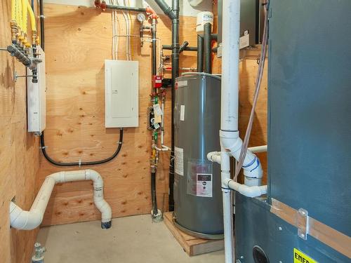 8759 Badger Drive, Kamloops, BC - Indoor Photo Showing Basement