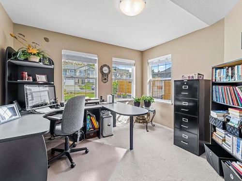 973 Norview Road, Kamloops, BC - Indoor Photo Showing Office