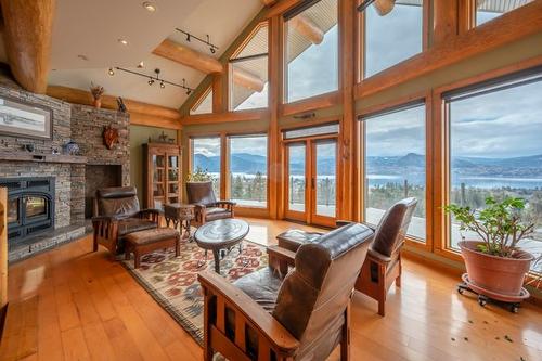 3700 Partridge Road, Naramata, BC - Indoor Photo Showing Living Room With Fireplace