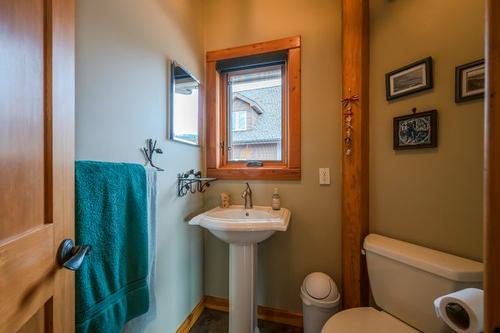 3700 Partridge Road, Naramata, BC - Indoor Photo Showing Bathroom