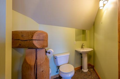 3700 Partridge Road, Naramata, BC - Indoor Photo Showing Bathroom