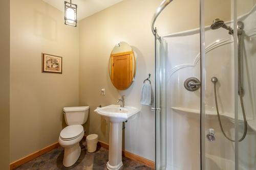 3700 Partridge Road, Naramata, BC - Indoor Photo Showing Bathroom