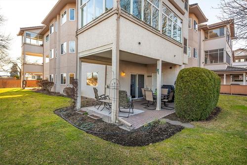 102-2300 Benvoulin Road, Kelowna, BC - Outdoor