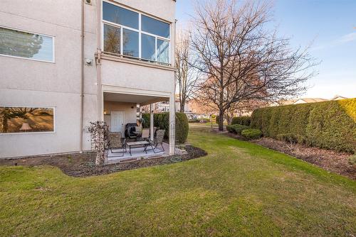 102-2300 Benvoulin Road, Kelowna, BC - Outdoor