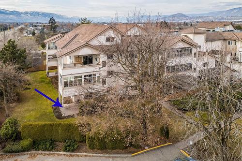 102-2300 Benvoulin Road, Kelowna, BC - Outdoor With View