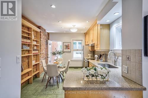 347 Gladstone Avenue, Toronto (Dufferin Grove), ON - Indoor Photo Showing Kitchen