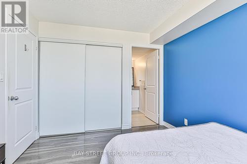 16C - 6 Rosebank Drive, Toronto, ON - Indoor Photo Showing Bedroom