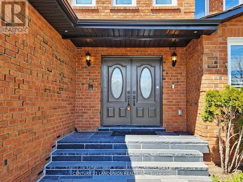 18 Ravenhill Crescent, Markham (Milliken Mills East), ON - Outdoor