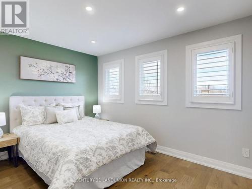 18 Ravenhill Crescent, Markham (Milliken Mills East), ON - Indoor Photo Showing Bedroom