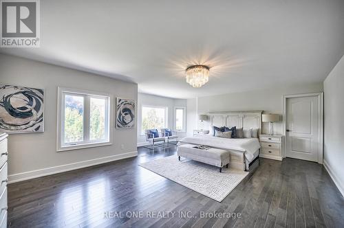 26 Clarendon Drive, Richmond Hill (Bayview Hill), ON - Indoor Photo Showing Bedroom