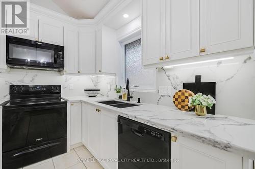 1 Boulder Crescent, Guelph (Clairfields), ON - Indoor Photo Showing Kitchen With Double Sink