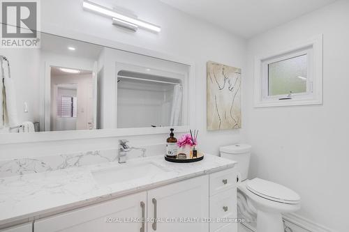 1 Boulder Crescent, Guelph (Clairfields), ON - Indoor Photo Showing Bathroom