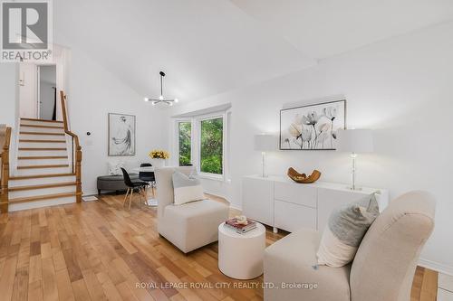 1 Boulder Crescent, Guelph (Clairfields), ON - Indoor Photo Showing Living Room