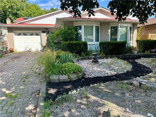 16 Flamingo Drive, Hamilton, ON - Outdoor