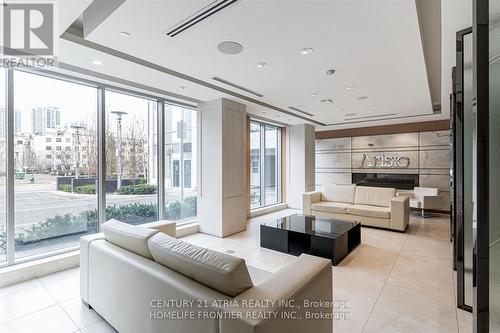 109 - 120 Harrison Garden Boulevard, Toronto (Willowdale East), ON - Indoor Photo Showing Living Room