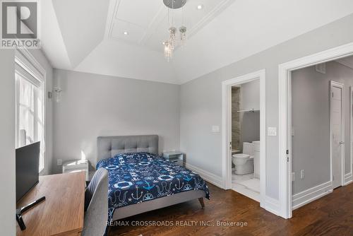 136 Church Avenue S, Toronto (Willowdale East), ON - Indoor Photo Showing Bedroom