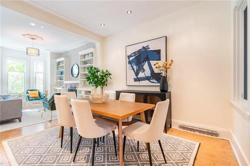 24 Bruce Street, Hamilton, ON - Indoor Photo Showing Dining Room