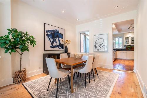 24 Bruce Street, Hamilton, ON - Indoor Photo Showing Dining Room