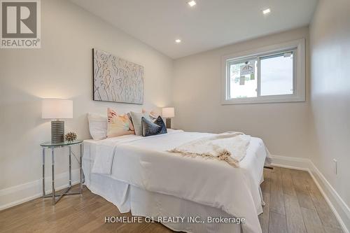 278 Mississauga Valley Boulevard, Mississauga (Mississauga Valleys), ON - Indoor Photo Showing Bedroom