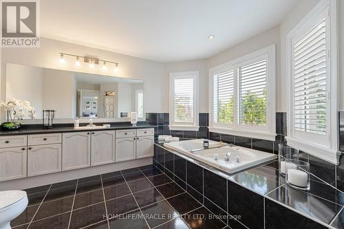 751 Turrell Crescent, Milton (Beaty), ON - Indoor Photo Showing Bathroom