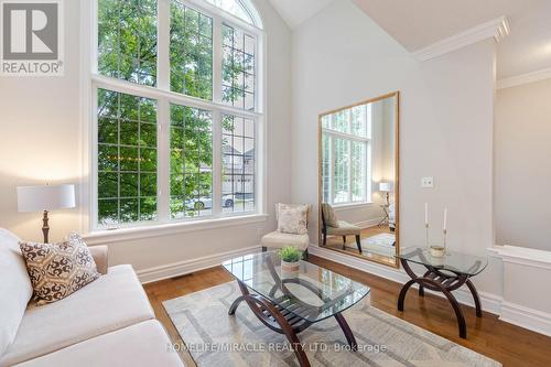 751 Turrell Crescent, Milton (Beaty), ON - Indoor Photo Showing Living Room