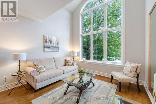 751 Turrell Crescent, Milton (Beaty), ON - Indoor Photo Showing Living Room