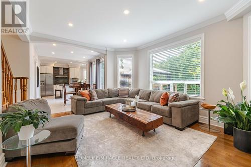 751 Turrell Crescent, Milton (Beaty), ON - Indoor Photo Showing Living Room