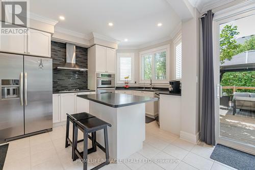 751 Turrell Crescent, Milton (Beaty), ON - Indoor Photo Showing Kitchen With Stainless Steel Kitchen With Upgraded Kitchen