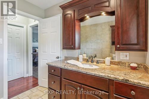 148 Boxley Road, Burlington, ON - Indoor Photo Showing Bathroom