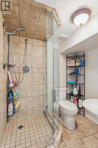 148 Boxley Road, Burlington, ON - Indoor Photo Showing Bathroom