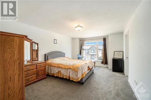 1028 Hydrangea Avenue, Ottawa, ON - Indoor Photo Showing Bedroom