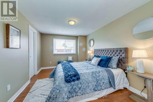 3500 Croatia Drive, Mississauga (Fairview), ON - Indoor Photo Showing Bedroom