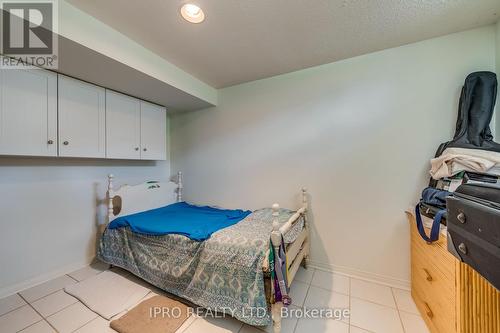 3500 Croatia Drive, Mississauga (Fairview), ON - Indoor Photo Showing Bedroom