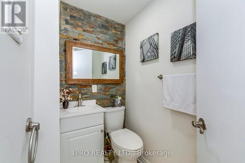 3500 Croatia Drive, Mississauga (Fairview), ON - Indoor Photo Showing Bathroom