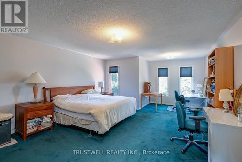 2437 Yorktown Circle, Mississauga (Central Erin Mills), ON - Indoor Photo Showing Bedroom