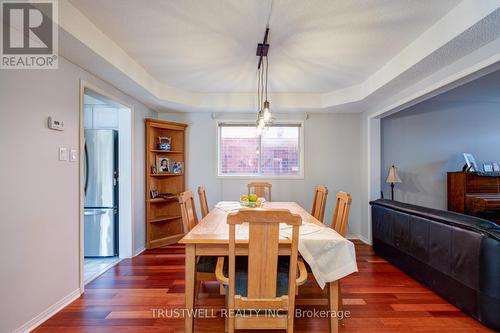 2437 Yorktown Circle, Mississauga (Central Erin Mills), ON - Indoor Photo Showing Dining Room