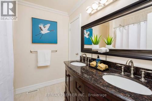 54 Berkshire Square, Brampton (Heart Lake East), ON - Indoor Photo Showing Bathroom