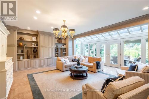 4014 Lantern Lane, Burlington (Shoreacres), ON - Indoor Photo Showing Living Room