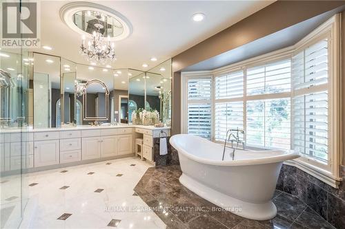 4014 Lantern Lane, Burlington (Shoreacres), ON - Indoor Photo Showing Bathroom