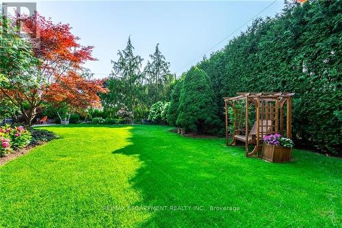 4014 Lantern Lane, Burlington (Shoreacres), ON - Outdoor