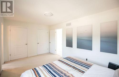 754 Roxborough Avenue, Hamilton, ON - Indoor Photo Showing Bedroom