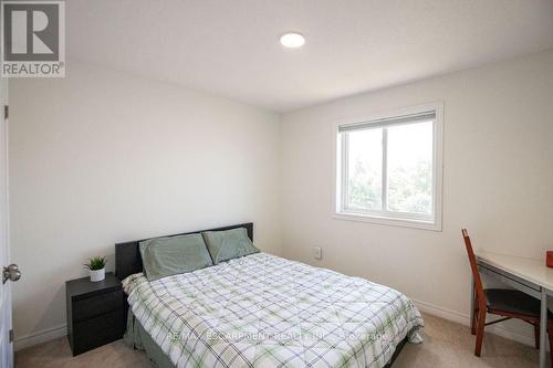 754 Roxborough Avenue, Hamilton, ON - Indoor Photo Showing Bedroom