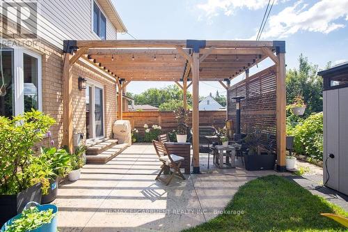 754 Roxborough Avenue, Hamilton, ON - Outdoor With Deck Patio Veranda