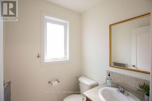 754 Roxborough Avenue, Hamilton (Mcquesten), ON - Indoor Photo Showing Bathroom